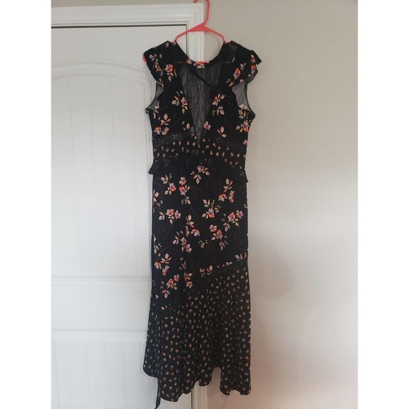 Topshop Dresses & Skirts - Topshop black floral maxi with lace front and open back size 8